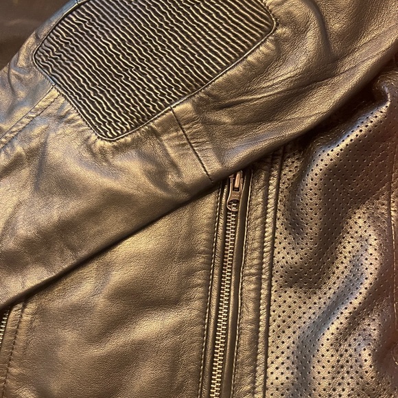 Women's Black Real Leather Jacket NWT - Picture 7 of 10